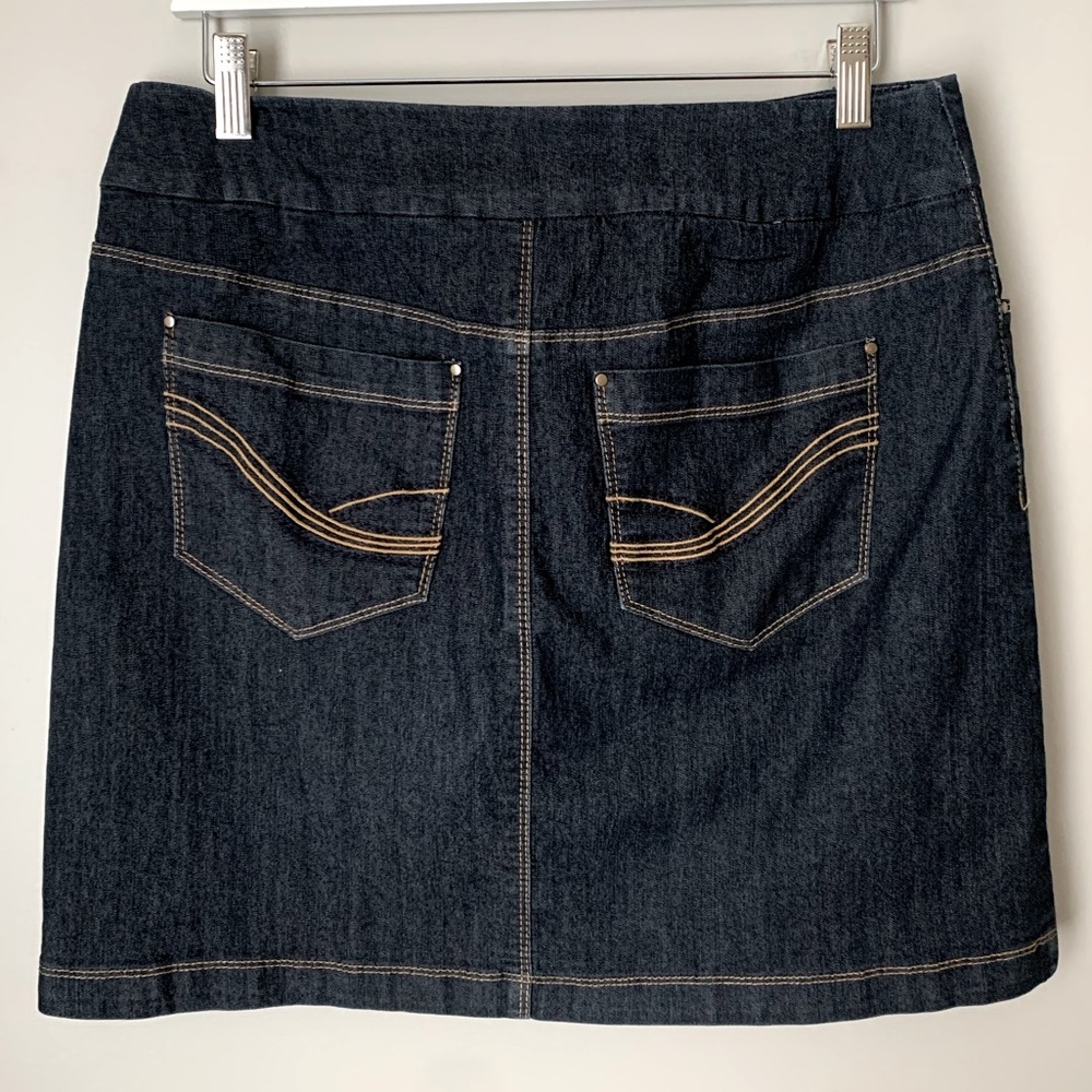 Reitmans size 9 jean skort - Picture 8 of 12